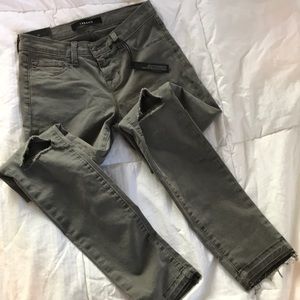 Brand new J BRAND ripped jeans